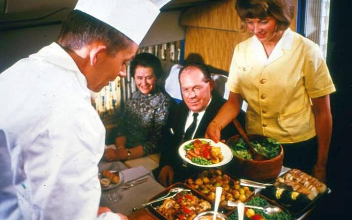 jedzenie w samolotach