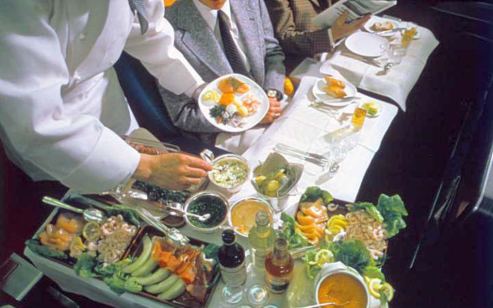 jedzenie w samolotach