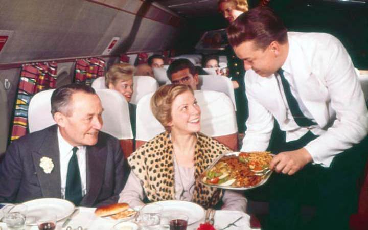 jedzenie w samolotach