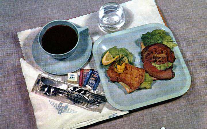 jedzenie w samolotach