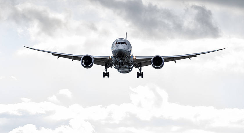 Opóźnienia samolotów PLL LOT